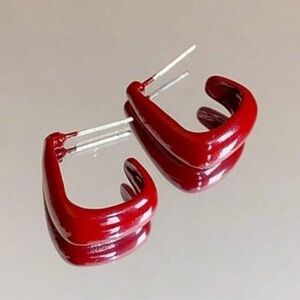 Minimalist Vintage U-Shaped Red Stud Earrings with Glossy Finish